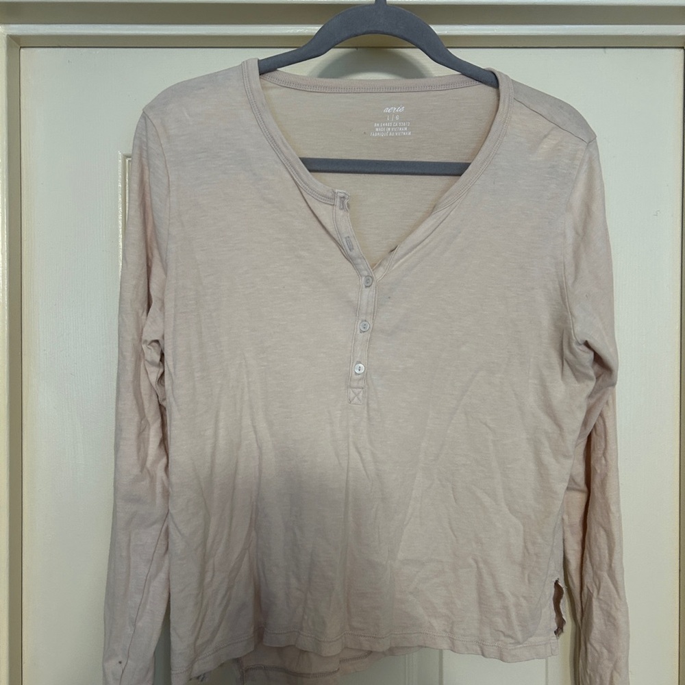 Aerie Cream Fitted Button Down Long Sleeve Shirt